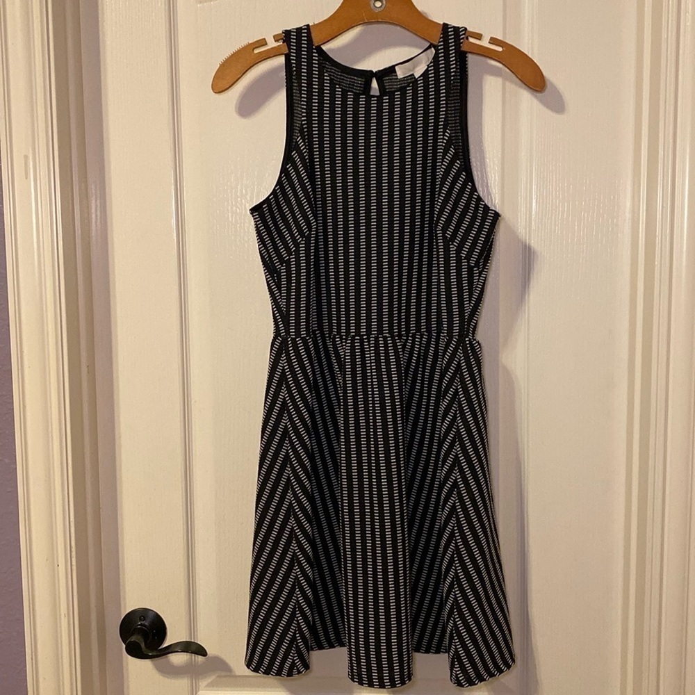 Francesca's Collections Black and Gray Fit and Flare Dress Size Medium EUC